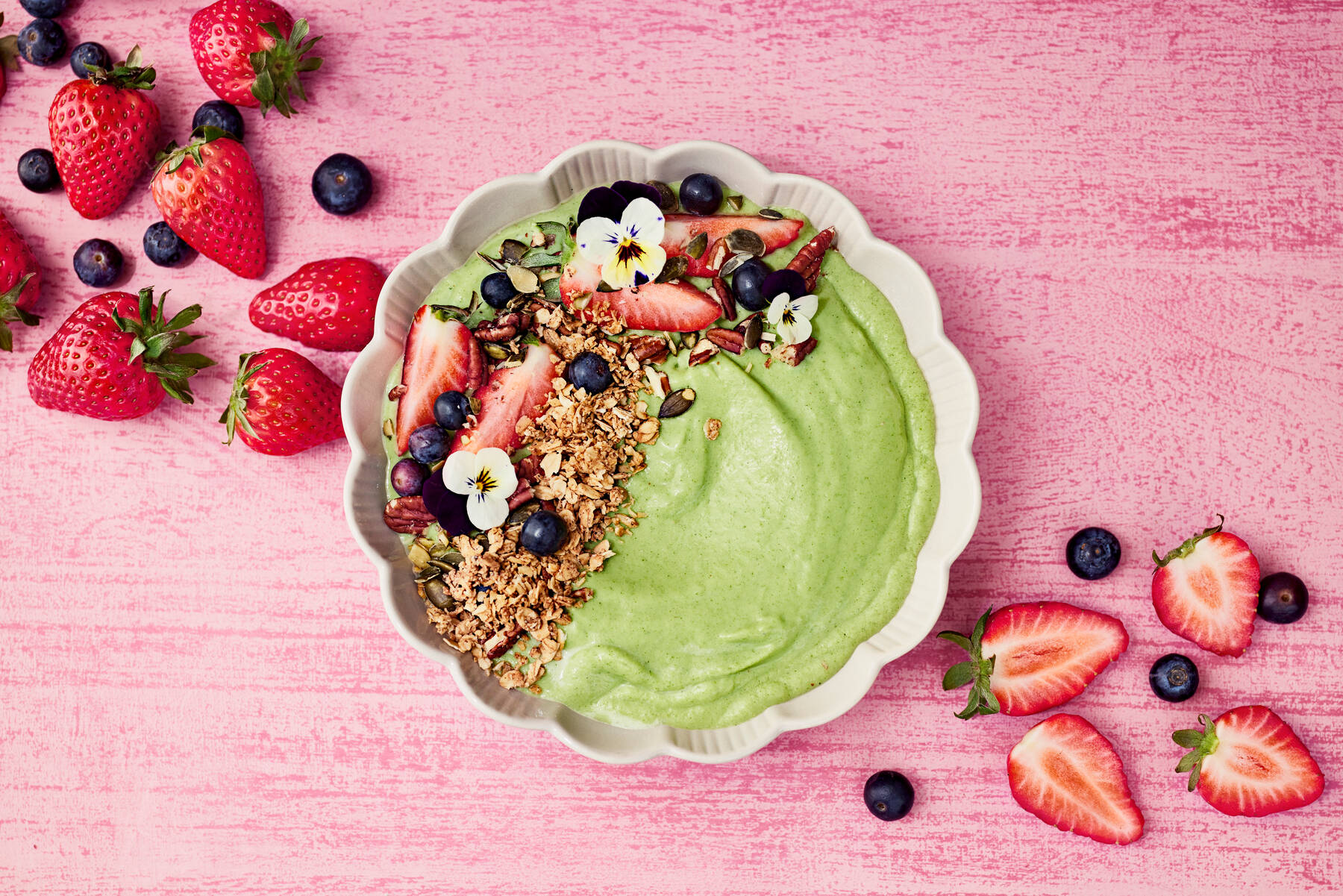 green-smoothie-bowl-valio