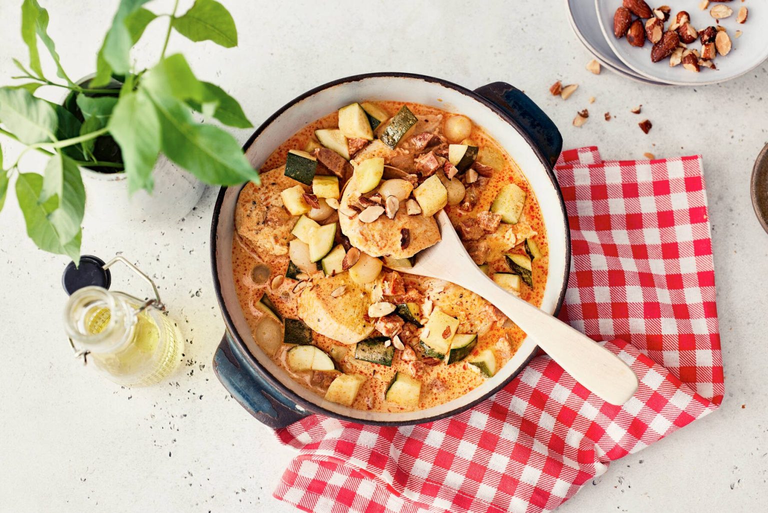 Helppo kanapata Valio